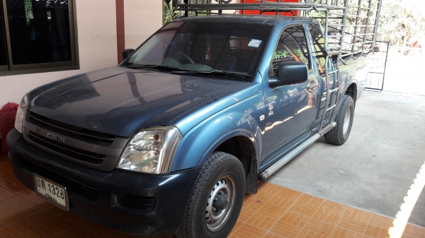 D-MAX 2.5 SL เล่มทะเบียนพร้อมโอน เครื่องนิ่ม แอร์เยนคอกสูง ล้อบรรทุกสีเดิมบางรถย้านๆมือเดียวน่าใช้