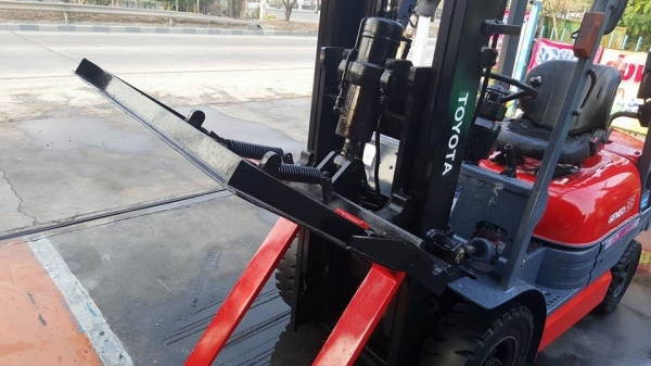 แหล่งรวมรถโฟลค์ลิฟท์งาเทฮิ้งค์ฟอร์คงากระดกเทได้งาเทงาคว่ำหงายได้สำหรับตักก้อนยางพาราขี้ยางยางถ้วยภาคตะวันออก แหล่งรวมรถโฟลค์ลิฟท์งาเทฮิ้งค์ฟอร์คงากระดกเทได้งาเทงาคว่ำหงายได้สำหรับตักก้อนยางพาราขี้ยางยางถ้วยภาคตะวันออก