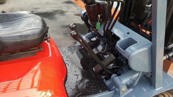 แหล่งรวมรถโฟลค์ลิฟท์งาเทฮิ้งค์ฟอร์คงากระดกเทได้งาเทงาคว่ำหงายได้สำหรับตักก้อนยางพาราขี้ยางยางถ้วยภาคตะวันออก แหล่งรวมรถโฟลค์ลิฟท์งาเทฮิ้งค์ฟอร์คงากระดกเทได้งาเทงาคว่ำหงายได้สำหรับตักก้อนยางพาราขี้ยางยางถ้วยภาคตะวันออก