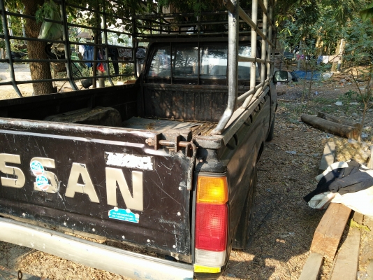 ขายนิสสันบิ๊กเอ็ม วางเครื่องld20 เทอร์โบดีเซล