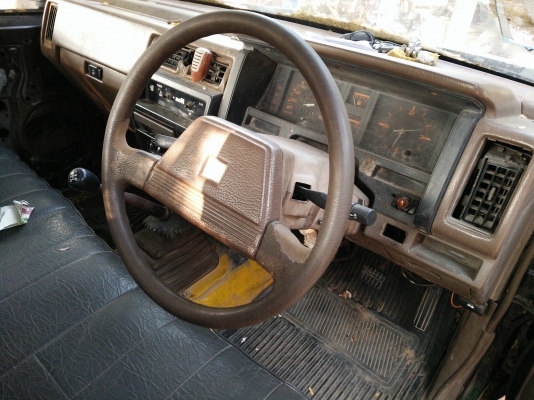 ขายนิสสันบิ๊กเอ็ม วางเครื่องld20 เทอร์โบดีเซล