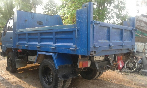 ขาย TOYOTA 6ล้อดั๊มพ์ 3คิว เครื่อง 13B 100แรง