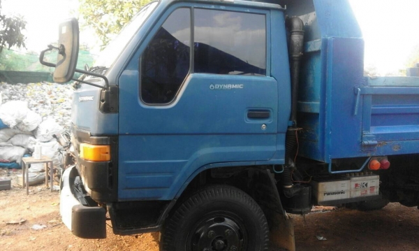 ขาย TOYOTA 6ล้อดั๊มพ์ 3คิว เครื่อง 13B 100แรง