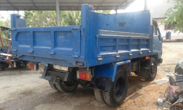 ขาย TOYOTA 6ล้อดั๊มพ์ 3คิว เครื่อง 13B 100แรง