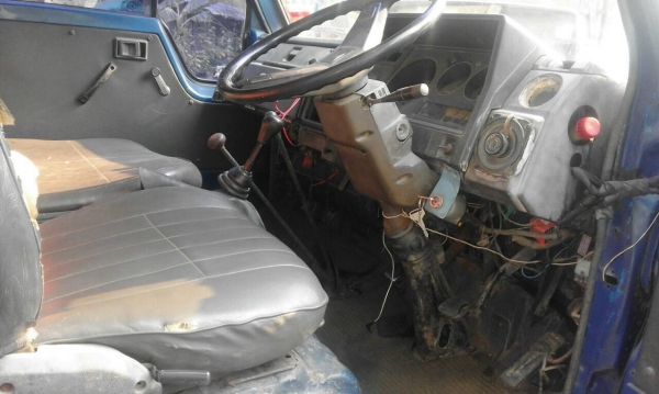 ขาย TOYOTA 6ล้อดั๊มพ์ 3คิว เครื่อง 13B 100แรง