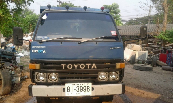 ขาย TOYOTA 6ล้อดั๊มพ์ 3คิว เครื่อง 13B 100แรง