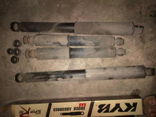 ขายโช้ครถตู้ราคา 1500 บาท