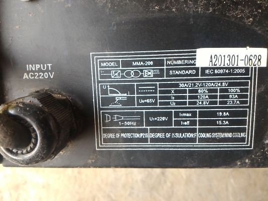 เครื่องเชื่อมไฟฟ้า  DC อินเวอร์ขนาดพกพา ยี่ห้อ ROWE ปรับกรแสได้ 200 A.  จ่ายไฟฟ้าเชื่อมเป็นแบบ DC เชื่อมง่าย