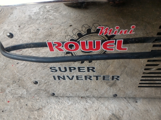 เครื่องเชื่อมไฟฟ้า  DC อินเวอร์ขนาดพกพา ยี่ห้อ ROWE ปรับกรแสได้ 200 A.  จ่ายไฟฟ้าเชื่อมเป็นแบบ DC เชื่อมง่าย