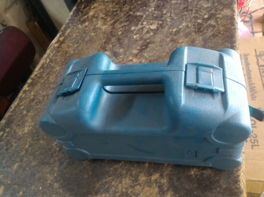 ชุดไขควงไร้สาย Makita ของแท้ ขนาด 4.8 V.   มีดอกเครื่องมือต่างๆให้ครบชุด ชาร์ทและตัวไขควง