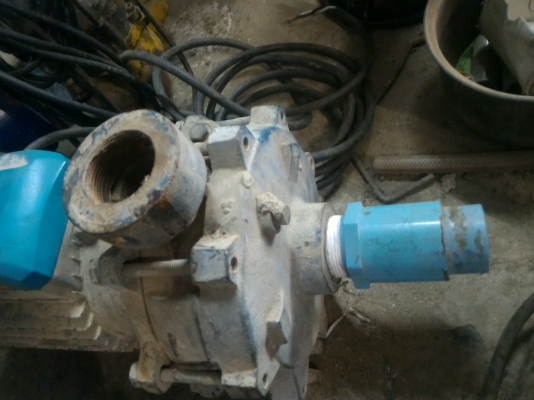 ปั็มน้ำแรงดันสูงขนาด 2 แรงม้า ยี่ห้อ SECO ท่อเข้า 1.5 นิ้ว ดันน้ำขึ้นได้สูงถึง 58 เมตร