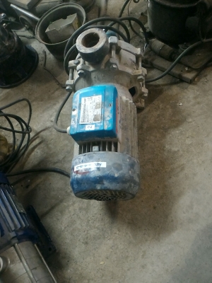 ปั็มน้ำแรงดันสูงขนาด 2 แรงม้า ยี่ห้อ SECO ท่อเข้า 1.5 นิ้ว ดันน้ำขึ้นได้สูงถึง 58 เมตร