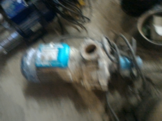 ปั็มน้ำแรงดันสูงขนาด 2 แรงม้า ยี่ห้อ SECO ท่อเข้า 1.5 นิ้ว ดันน้ำขึ้นได้สูงถึง 58 เมตร