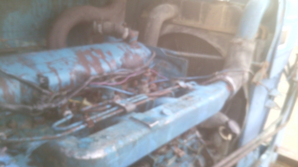 ขายรถไถFORD รุ่น5000  77  กรองเล็ก   มีใบอินวอยพร้อม