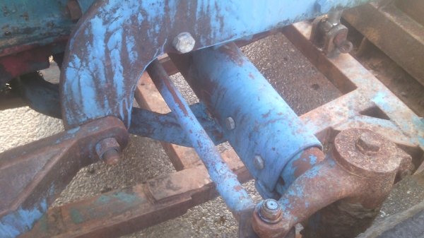 ขายรถไถFORD รุ่น5000  77  กรองเล็ก   มีใบอินวอยพร้อม