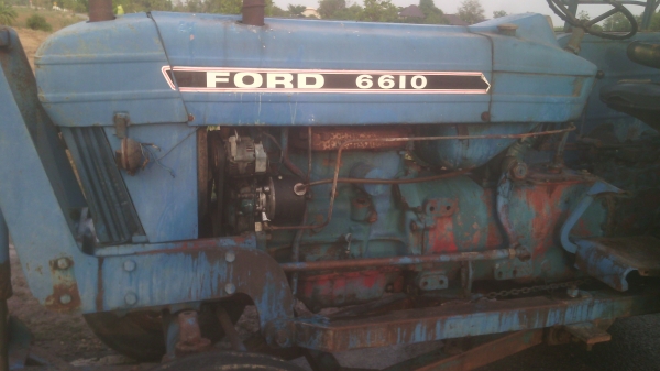 ขายรถไถFORD รุ่น5000  77  กรองเล็ก   มีใบอินวอยพร้อม