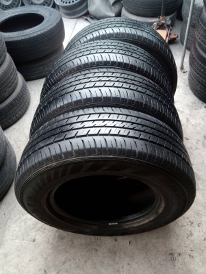 215/70R15 MAXXIS MA-579 ปี13  ชุด 4 เส้น tel.081-427-3941 ไอดีไลน์  0814273941