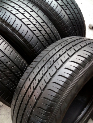215/70R15 MAXXIS MA-579 ปี13  ชุด 4 เส้น tel.081-427-3941 ไอดีไลน์  0814273941