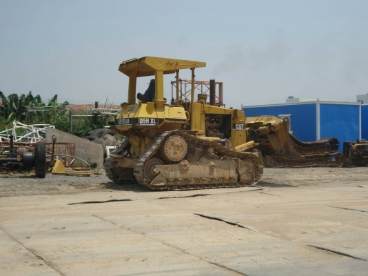 ขายรถแทรคเตอร์ CAT D5H ตีนตะขาบ ซีรีย์ 2 รุ่นใหม่ล่าสุด เอกสารใบแจ้งจำหหน่าย ราคา 850000 ขายรถแทรคเตอร์ CAT D5H ตีนตะขาบ ซีรีย์ 2 รุ่นใหม่ล่าสุด เอกสารใบแจ้งจำหหน่าย ราคา 850000