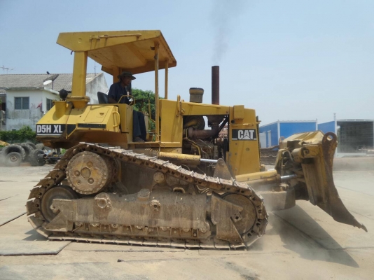 ขายรถแทรคเตอร์ CAT D5H ตีนตะขาบ ซีรีย์ 2 รุ่นใหม่ล่าสุด เอกสารใบแจ้งจำหหน่าย ราคา 850000 ขายรถแทรคเตอร์ CAT D5H ตีนตะขาบ ซีรีย์ 2 รุ่นใหม่ล่าสุด เอกสารใบแจ้งจำหหน่าย ราคา 850000