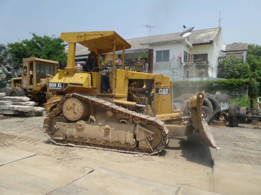 ขายรถแทรคเตอร์ CAT D5H ตีนตะขาบ ซีรีย์ 2 รุ่นใหม่ล่าสุด เอกสารใบแจ้งจำหหน่าย ราคา 850000 ขายรถแทรคเตอร์ CAT D5H ตีนตะขาบ ซีรีย์ 2 รุ่นใหม่ล่าสุด เอกสารใบแจ้งจำหหน่าย ราคา 850000