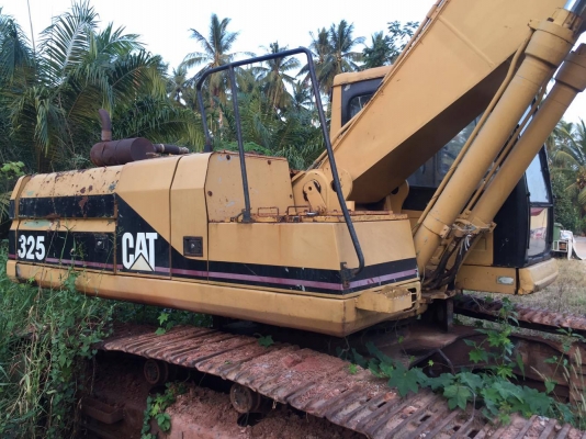 ขายCAT325  รถสวย พร้อมใช้งาน 800000บาทราคาต่อรองใด้
