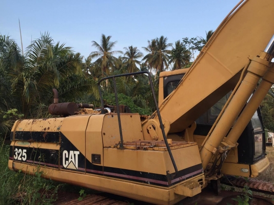 ขายCAT325  รถสวย พร้อมใช้งาน 800000บาทราคาต่อรองใด้