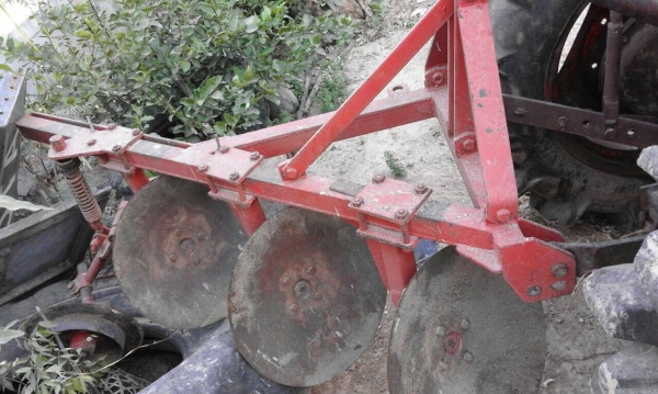 KUBOTA L2601 รถพร้อมใช้งานได้เลยครับ เครื่องยนต์ 26 แรง 3 สูบ เครื่องแรงดีไม่มีแตกเยิ้ม อุปกรณ์ มีผานหลัง 3 หางหลังยกขึ้นลงได้ดีปกติ ระบบเกียร์เดินหน้าถอยหลังปกติดี ช่วงล่างแน่นพร้อมใช้งาน เอกสารสัญญาซื้อขาย ราคาต่อรองได้ครับ KUBOTA L2601 รถพร้อมใช้งานได้เลยครับ เครื่องยนต์ 26 แรง 3 สูบ เครื่องแรงดีไม่มีแตกเยิ้ม อุปกรณ์ มีผานหลัง 3 หางหลังยกขึ้นลงได้ดีปกติ ระบบเกียร์เดินหน้าถอยหลังปกติดี ช่วงล่างแน่นพร้อมใช้งาน เอกสารสัญญาซื้อขาย ราคาต่อรองได้ครับ