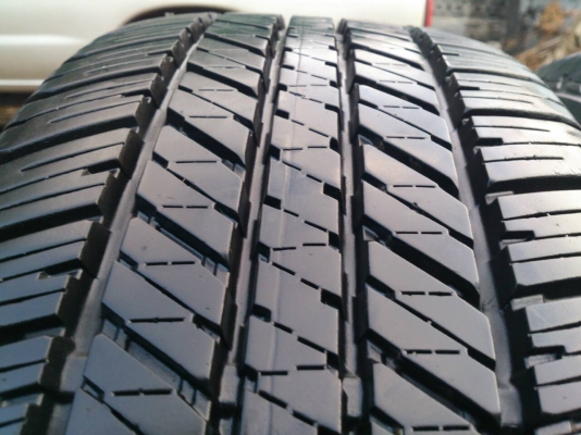 ขายยาง บริดสโตน 265/65R17 ยางสัปดาห์ที่40 ปี14  ดอกยางเต็มหนาสดเท่ากันไม่แตกลายไม่ร้าวไม่กินข้างไม่มีปะสวยมากๆ  จำนวน 1 ชุด