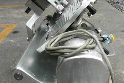 ขาย เครื่องสไลด์หมู-เนื้อ อัตโนมัติ สภาพสวยพร้อมใช้ นำเข้าญี่ปุ่น