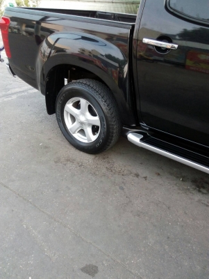 255/65R17 BRIDGESTONE DUELER ไม่มีปะ ชุด 4 เส้น tel.081-427-3941 ไอดีไลน์ 0814273941