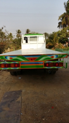 ขายเดก้าปี48เครื่อง195เพลาเดียวพื้นเรียบยาว7เมตรสภาพสวยมาก ขายเดก้าปี48เครื่อง195เพลาเดียวพื้นเรียบยาว7เมตรสภาพสวยมาก