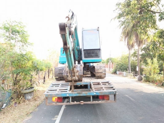 ขายรถขุดพร้อมเทลเลอ6ล้อ490000