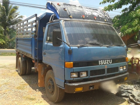 รถอีซูซู 6 ล้อดั้ม NPR 115 แรงม้า. ปี 39    สนใจติดต่อ  081 - 6079515