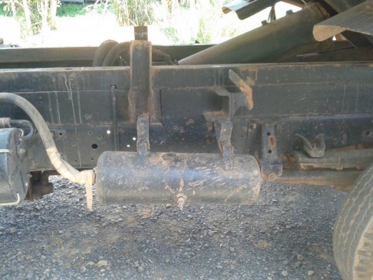 รถอีซูซู 6 ล้อดั้ม NPR 115 แรงม้า. ปี 39    สนใจติดต่อ  081 - 6079515