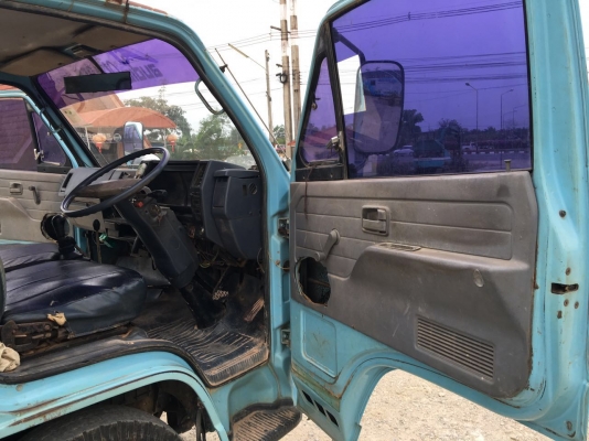 รถอีซูซู 6 ล้อดั้ม NKR เปลื่ยนเครื่อง 110 แรงม้า. ปี 36.    สนใจติดต่อ  081 - 6079515