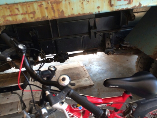 รถอีซูซู 6 ล้อดั้ม NKR เปลื่ยนเครื่อง 110 แรงม้า. ปี 36.    สนใจติดต่อ  081 - 6079515