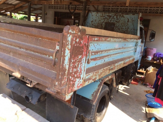 รถอีซูซู 6 ล้อดั้ม NKR เปลื่ยนเครื่อง 110 แรงม้า. ปี 36.    สนใจติดต่อ  081 - 6079515