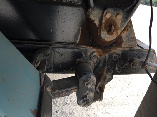 รถอีซูซู 6 ล้อดั้ม NKR เปลื่ยนเครื่อง 110 แรงม้า. ปี 36.    สนใจติดต่อ  081 - 6079515