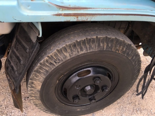 รถอีซูซู 6 ล้อดั้ม NKR เปลื่ยนเครื่อง 110 แรงม้า. ปี 36.    สนใจติดต่อ  081 - 6079515