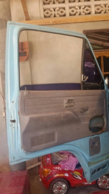 รถอีซูซู 6 ล้อดั้ม NKR เปลื่ยนเครื่อง 110 แรงม้า. ปี 36.    สนใจติดต่อ  081 - 6079515