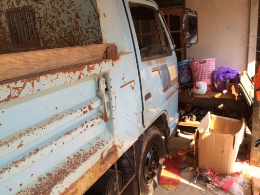 รถอีซูซู 6 ล้อดั้ม NKR เปลื่ยนเครื่อง 110 แรงม้า. ปี 36.    สนใจติดต่อ  081 - 6079515