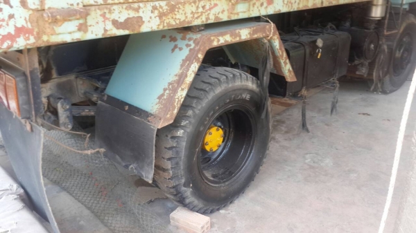 รถอีซูซู 6 ล้อดั้ม NKR เปลื่ยนเครื่อง 110 แรงม้า. ปี 36.    สนใจติดต่อ  081 - 6079515