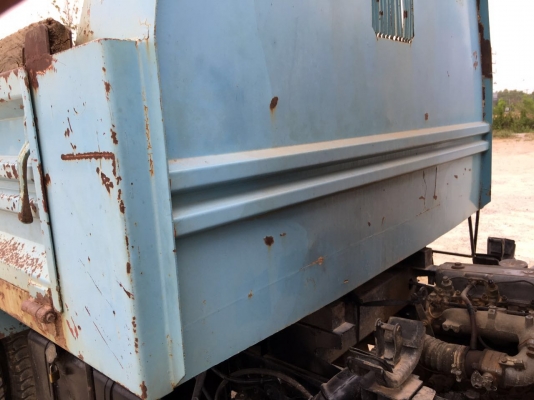 รถอีซูซู 6 ล้อดั้ม NKR เปลื่ยนเครื่อง 110 แรงม้า. ปี 36.    สนใจติดต่อ  081 - 6079515