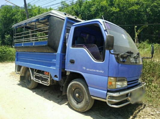 รถอีซูซุ 4 ล้อ NKR 88 แรงม้า. ปี 47.    สนใจติดต่อ  081 - 6079515