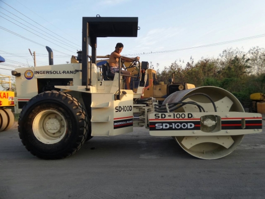 ขายรถบด INGERSOLLRAND SD-100D เอกสารเล่มทะเบียน ราคา 1100000 ขายรถบด INGERSOLLRAND SD-100D เอกสารเล่มทะเบียน ราคา 1100000