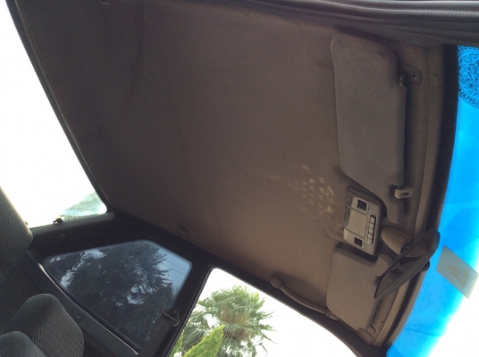 ขายรถ ฮุนได สคูป สปอร์ต 2ประตู ปี93 เครื่องหัวฉีด 1.5 เกียร์ธรรมดา ติดแก๊สLPG เพาเวอร์ กระจกไฟฟ้า ภายในสวยๆเดิมๆเบาะสวยไม่มีขาด แอร์เย็น วิทยุCD ตัวถังเดิมๆสีสด ชุดแต่งรอบคัน แม็ก15" ตัวนี้หายาก รถพร้อมใช้ครับ ภาษีไม่ขาด ขับกลับได้เลยครับ