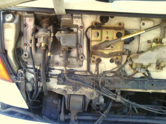 รถฮีโน่ 6 ล้อรั้ว ( ไม่ดั้ม ) FC4J  150 แรงม้า ปี 47.    สนใจติดต่อ  081 - 6079515