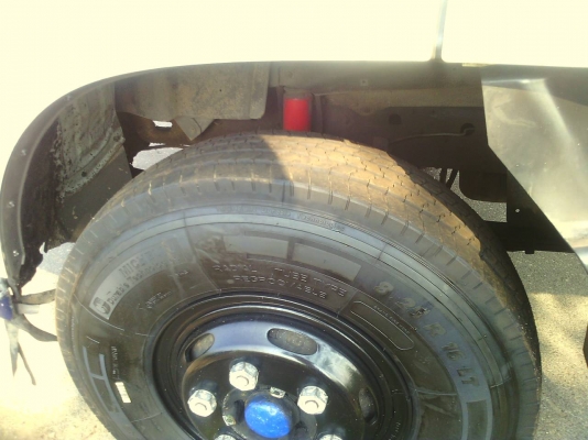 รถฮีโน่ 6 ล้อรั้ว ( ไม่ดั้ม ) FC4J  150 แรงม้า ปี 47.    สนใจติดต่อ  081 - 6079515