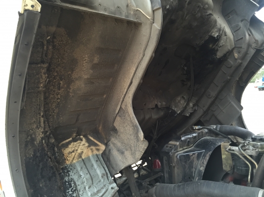 รถฮีโน่ 6 ล้อรั้ว ( ไม่ดั้ม ) FC4J  150 แรงม้า ปี 47.    สนใจติดต่อ  081 - 6079515